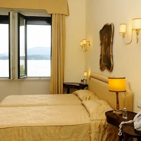 Claudia Dei Marchesi Dal Pozzo 4*