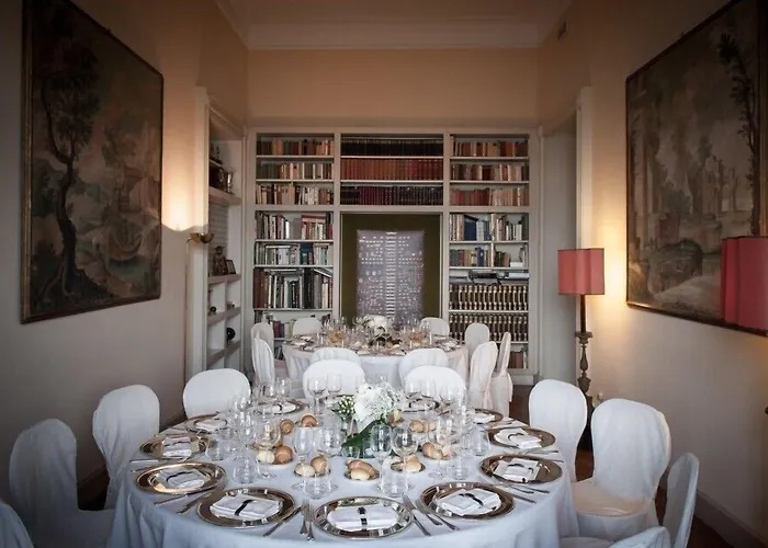 Claudia Dei Marchesi Dal Pozzo Πανσιόν 4*