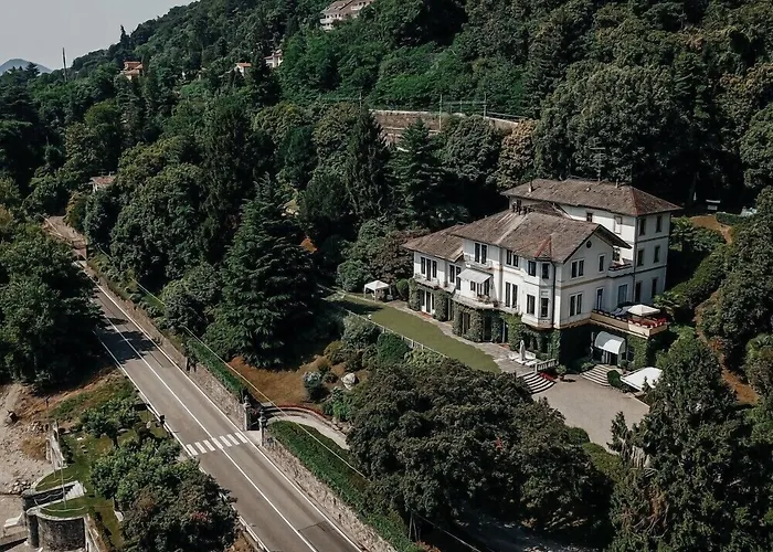 Claudia Dei Marchesi Dal Pozzo Πανσιόν 4*